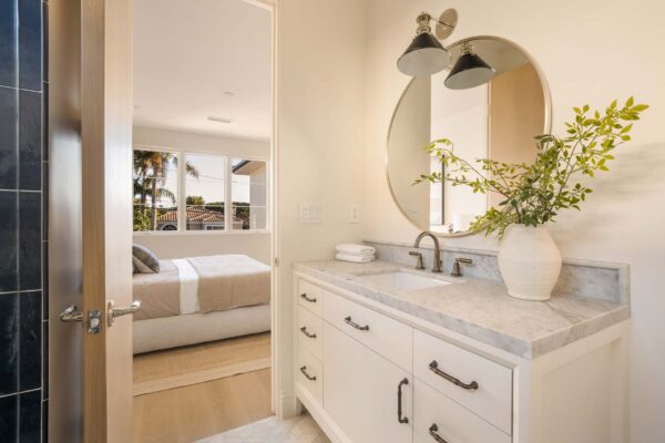 24.657-27th-St-Manhattan-Beach-2026-MvN-055